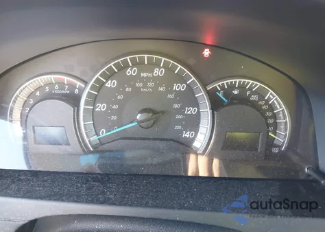 2014 Toyota Camry Se z USA, uszkodzony, nr VIN 4T1BF1FK3EU463106